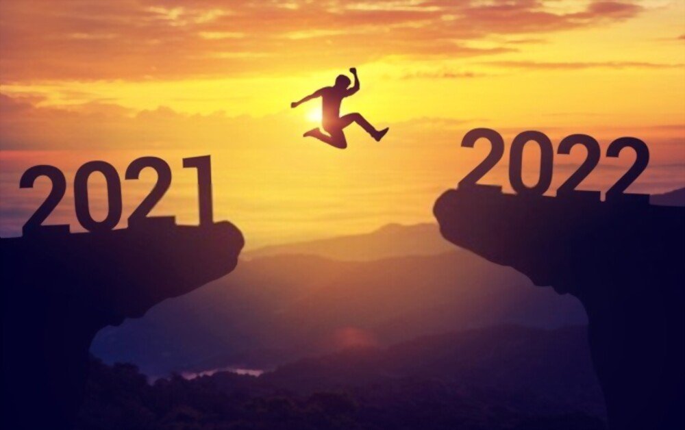 The Secret to Manifest New Year Resolutions in 2022 (Resolution Ideas)
